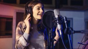 Уроки вокала для начинающих в Москве